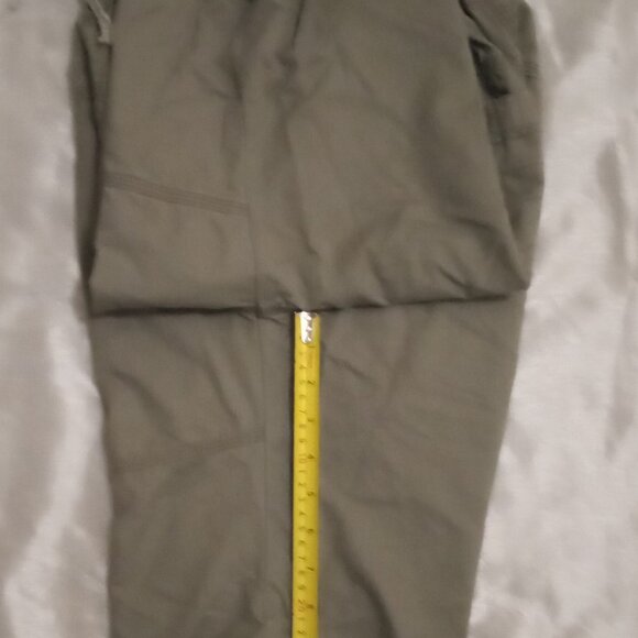 Rocker Jins boy's cargo shorts size XL elastic waits - Picture 6 of 6